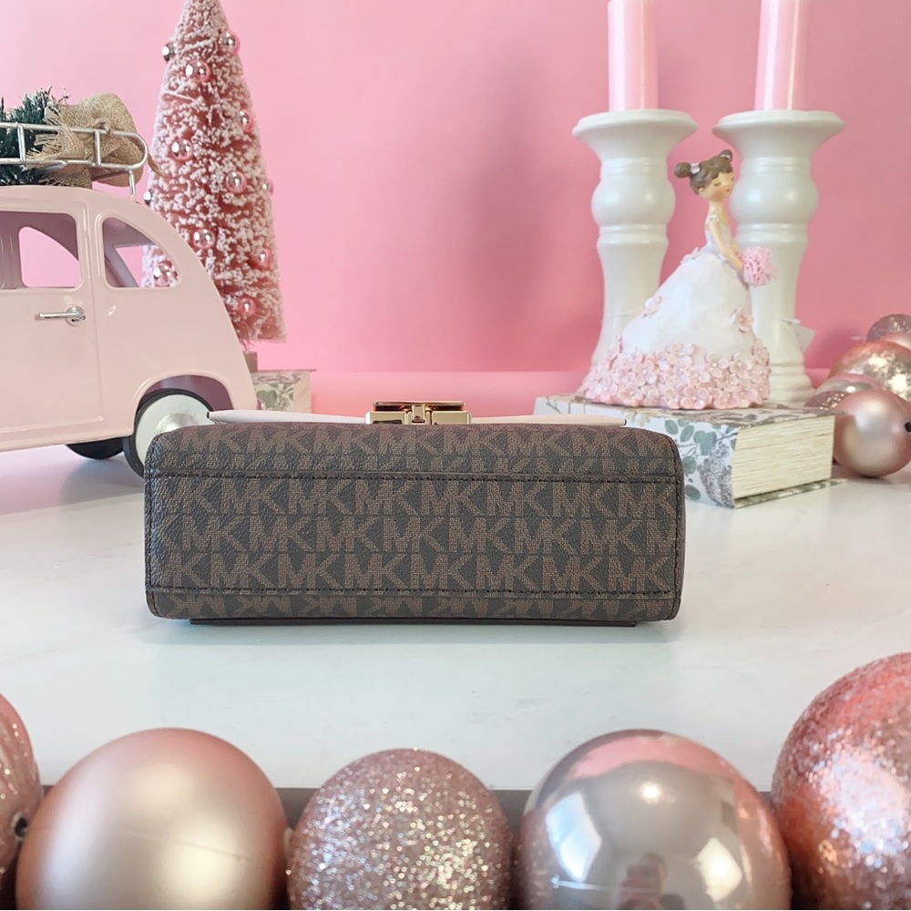 Final Sale!👜 MICHAEL KORS 🌺 Lita Small Two-Tone Logo and Leather Crossbody Bag - Picture 6 of 15